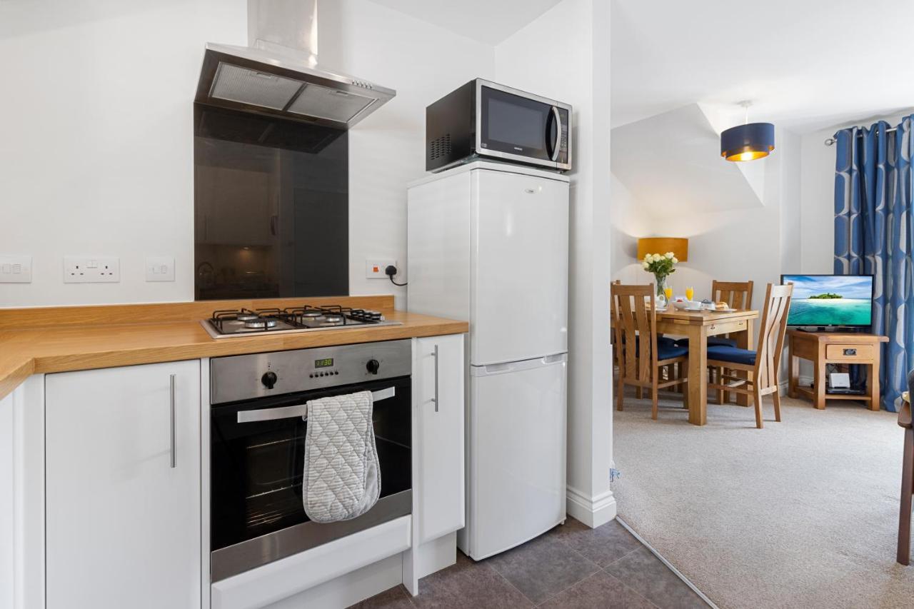 A Modern And Cosy Apartment Just Yards From Brixham'S Bustling Harbourside Екстер'єр фото