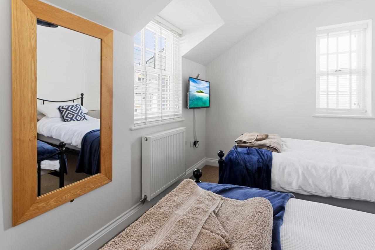 A Modern And Cosy Apartment Just Yards From Brixham'S Bustling Harbourside Екстер'єр фото