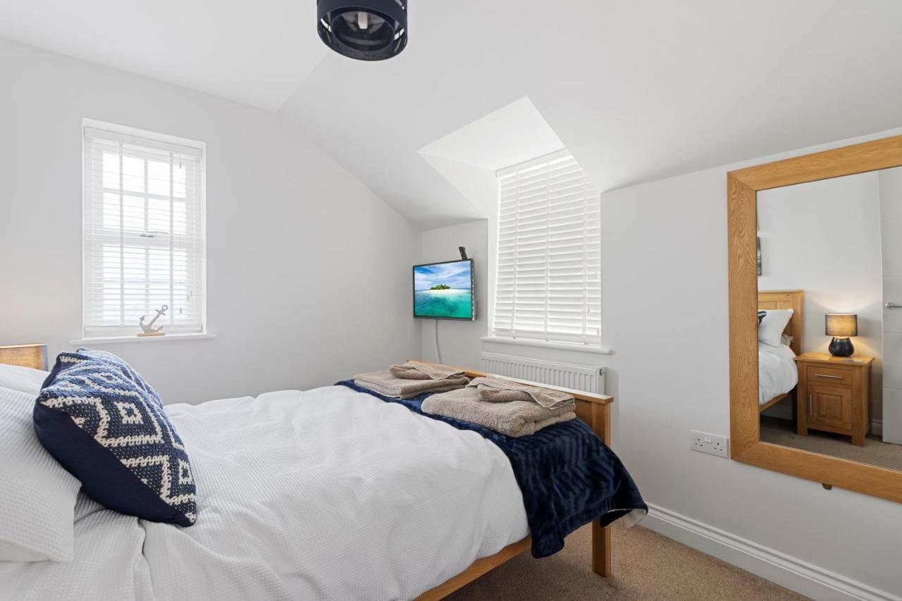 A Modern And Cosy Apartment Just Yards From Brixham'S Bustling Harbourside Екстер'єр фото